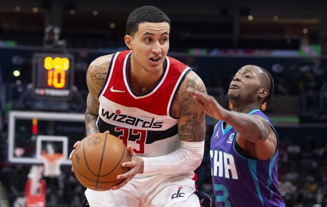 他用自己的 他用自己的