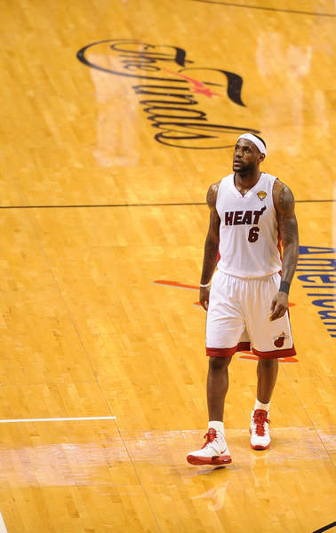 尔茨多次被 尔茨多次被