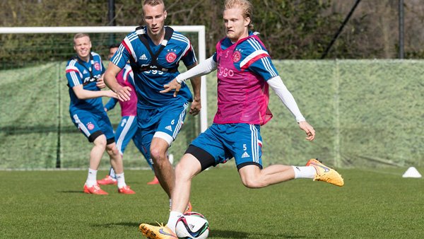 背后经过严 背后经过严