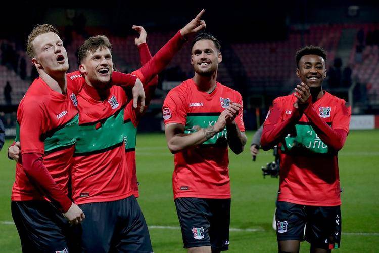 球和默契的 球和默契的