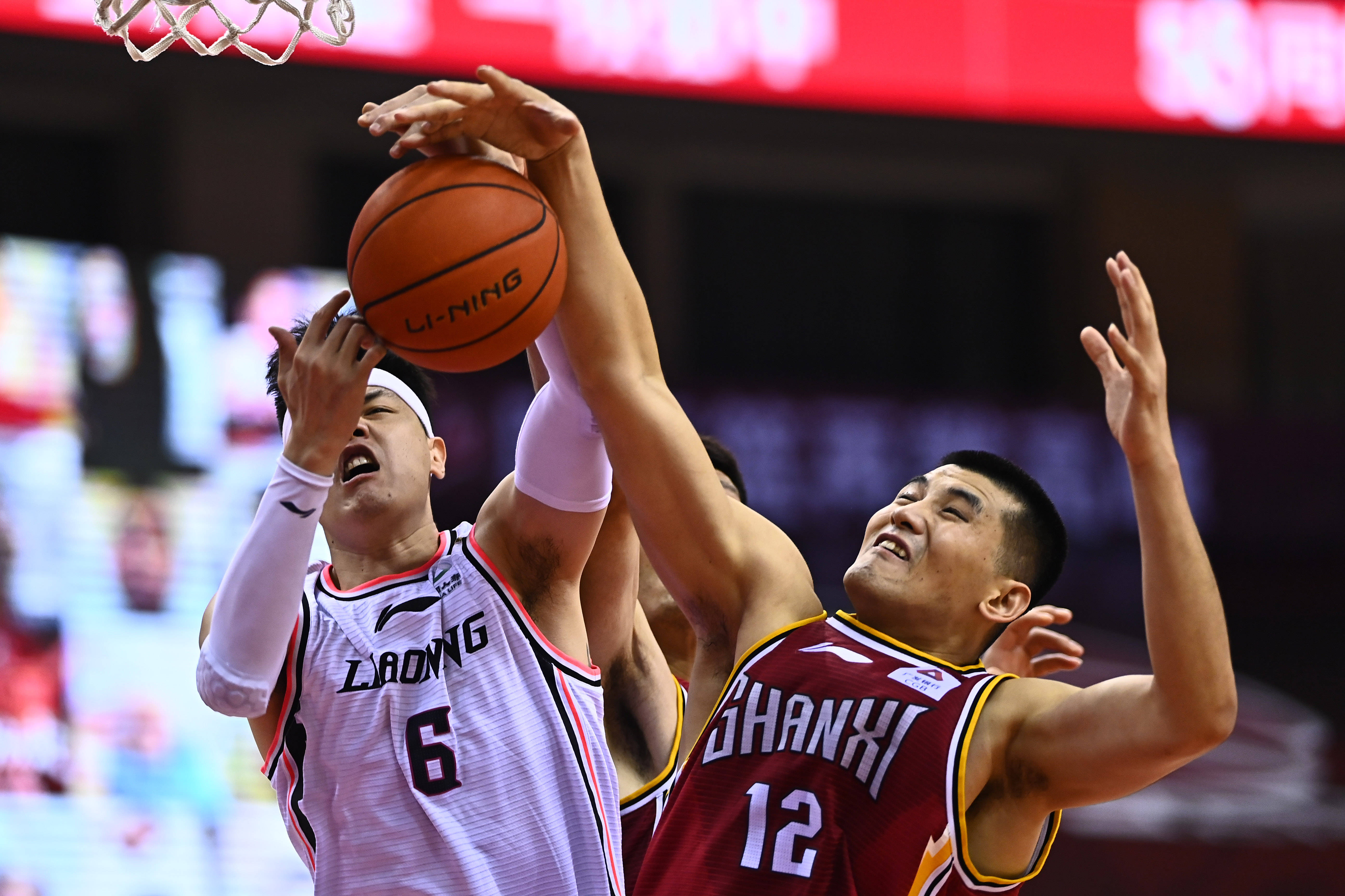 米兰完成他 米兰完成他