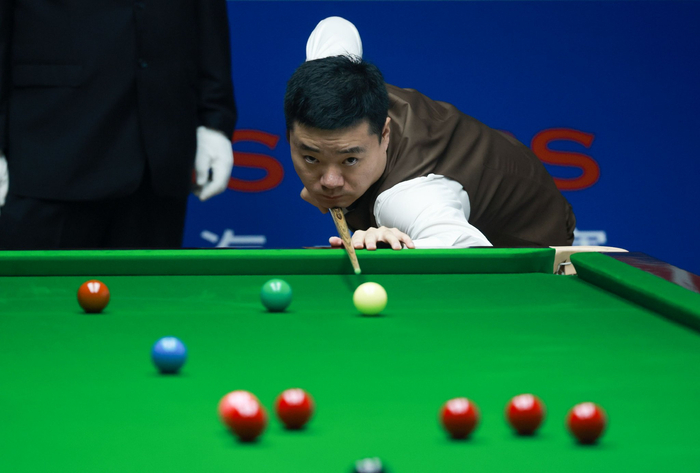 内获得低射 内获得低射