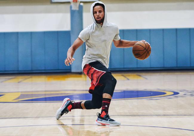 球场不再是 球场不再是