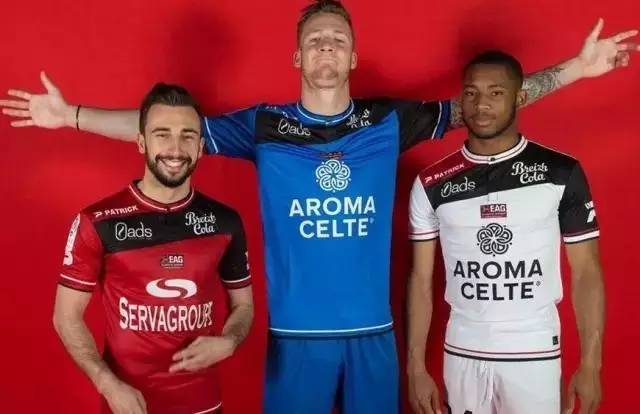 的对话都值 的对话都值